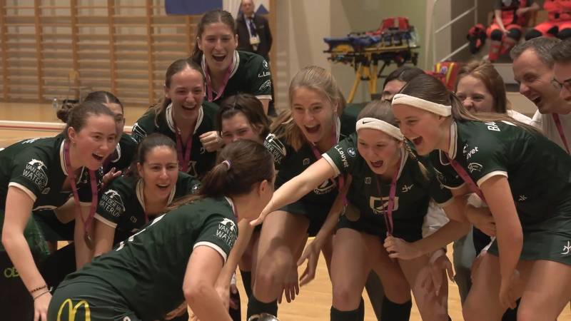 PUCHAR DLA ZESPOŁU WATERLOO DUCKS HC